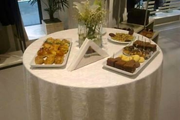 Kokteyl Masası İkramlar